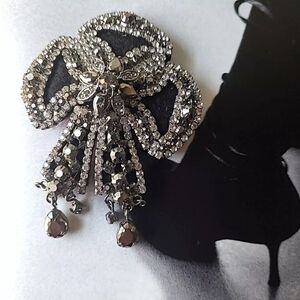 Vera Wang Black Beaded Brooch